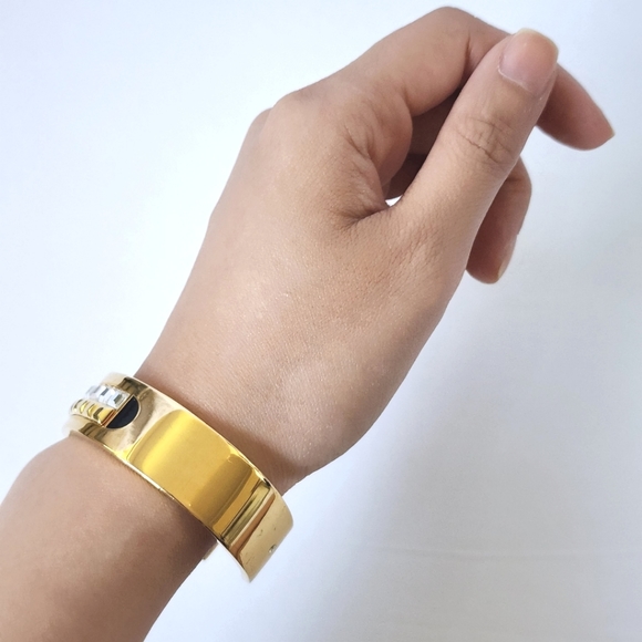 BA02 Baublebar Preowned good Gold plated open bangle with crystals - Picture 2 of 6